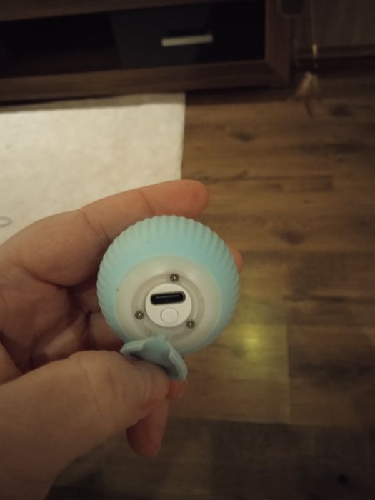 Interaktywna piłeczka dla psa kota