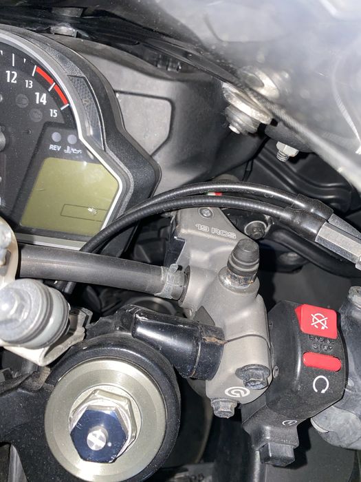 Honda CBR 1000RR - Vários extras