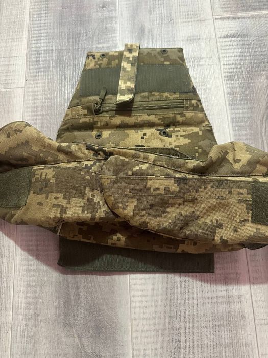 Амуніція.Напашник,кофта флис, тактичні окуляри, балистические.