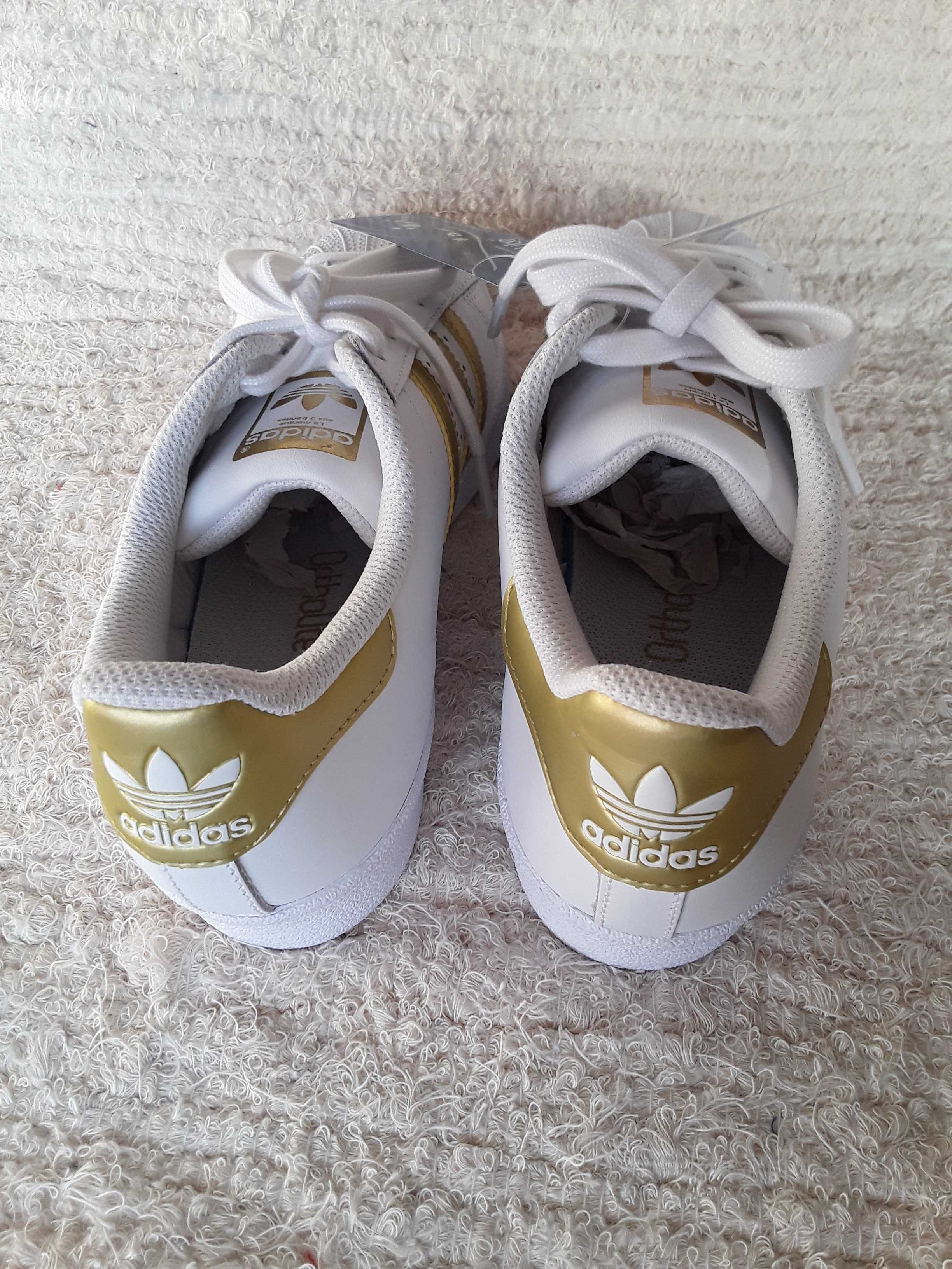 Ténis Adidas Superstar Originals