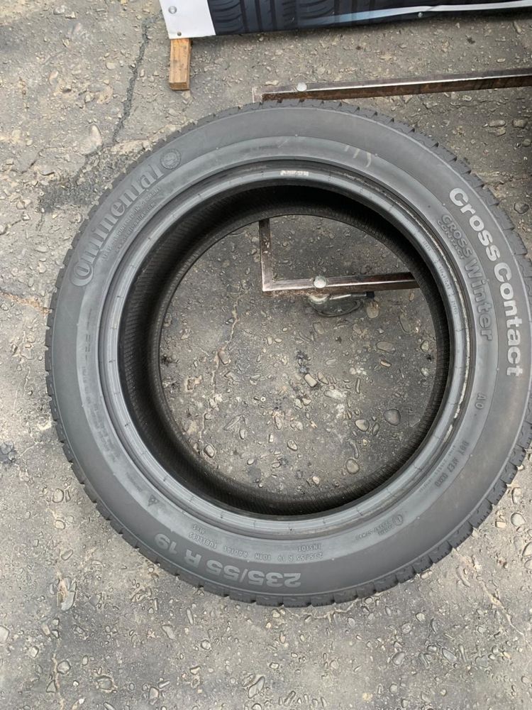 Шини 235/55 R19 Continental 2022p зима 7,4/7мм