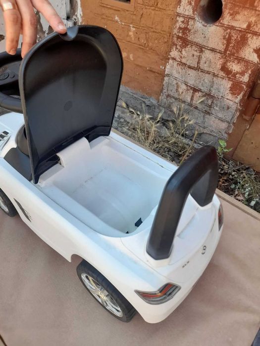 Детский автомобиль- каталка-толокар Mercedes