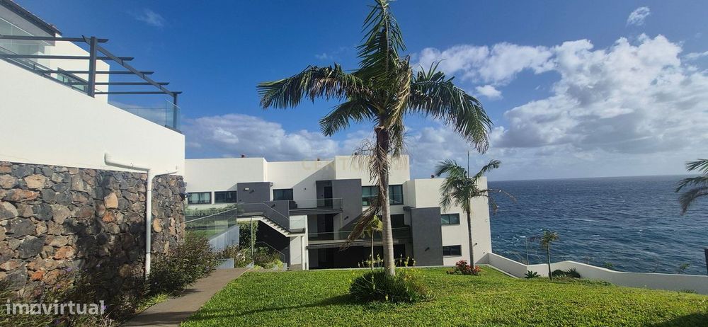 Apartamento T2 em Gaula – Vista Mar e Excelente Exposição Solar