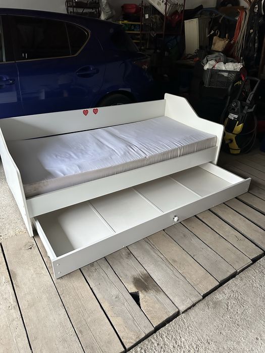 Łóżko z szufladą