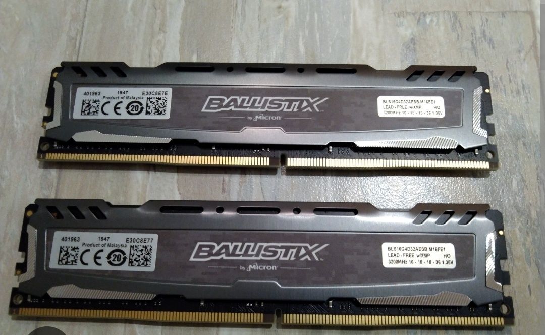 Оперативная память Crucial DDR4-3200 Ballistix Sport LT Grey