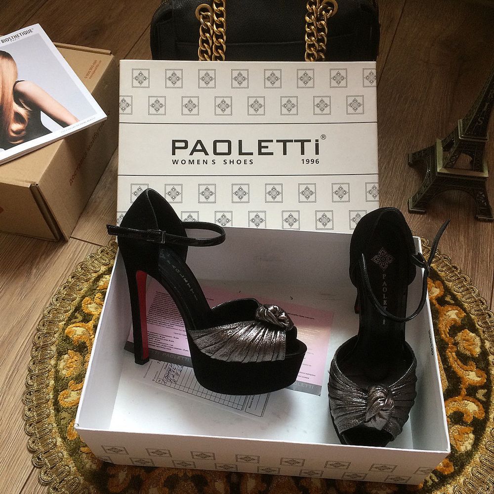 Premium Paoletti 34 розмір 22 см шкіряні жіночі босоніжки на каблуку