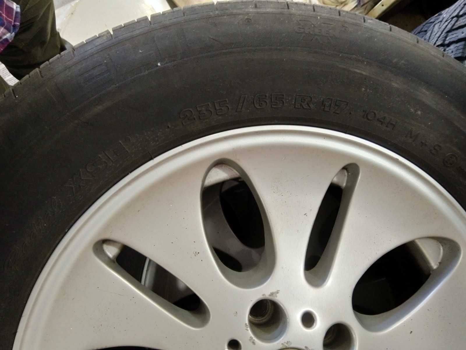 235/65 R17 104H M+S Покришки Michelin з ДИСКАМИ
