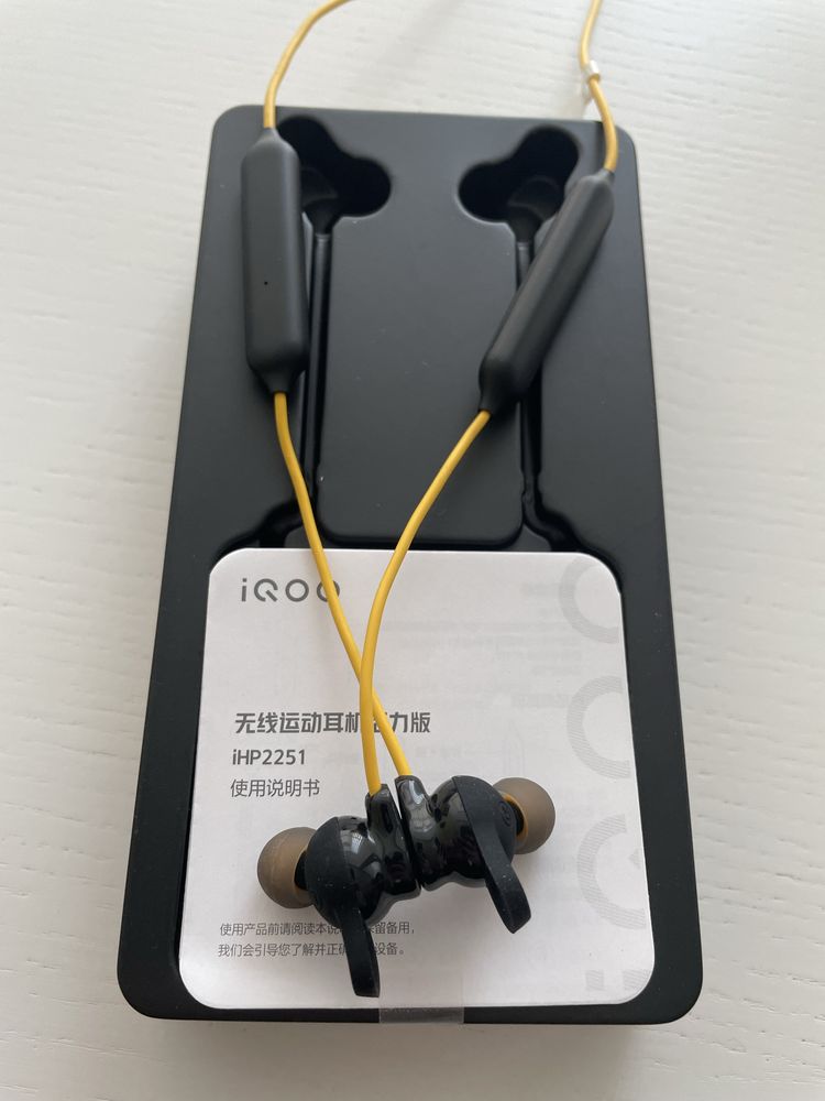 Наушники ViVo IQOO Wireless Sport Black/Yellow.  MDR-ZX100