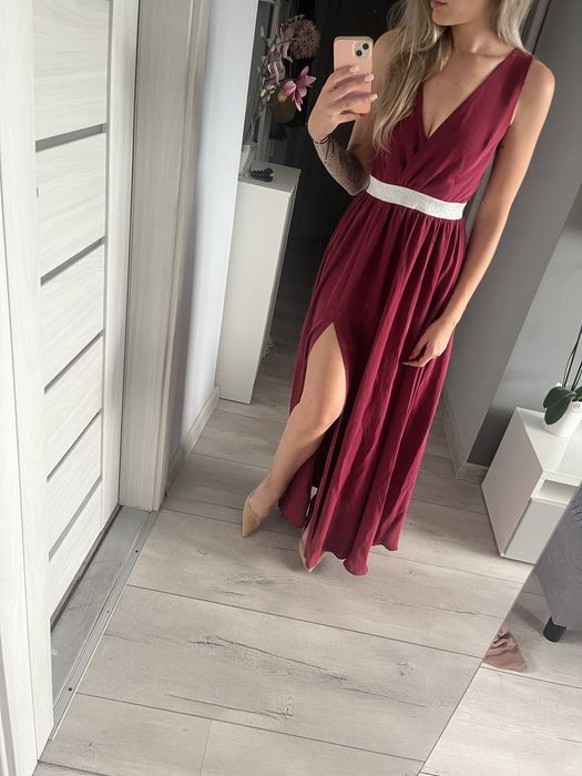 Piękna, burgundowa suknia wieczorowa maxi