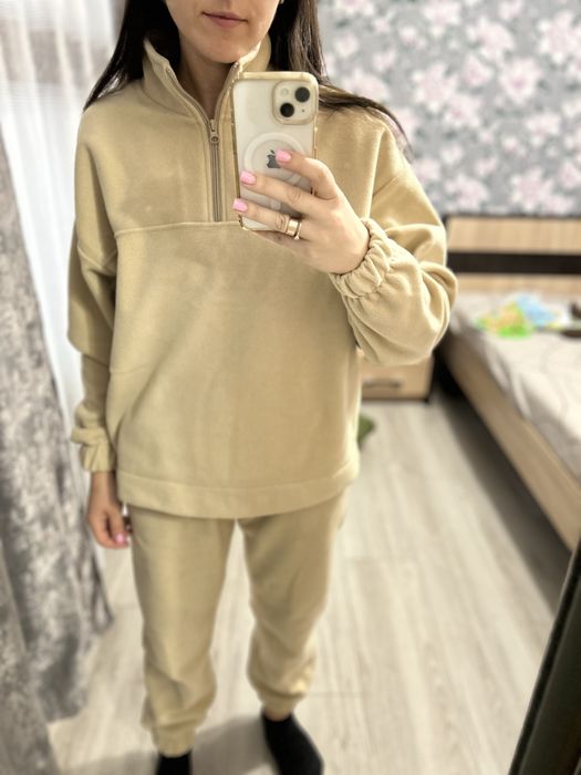 Новий Флісовий костюм,бежевого кольору