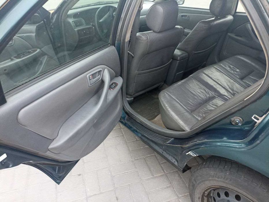 Продам Тойота Камри 20 автомат с переоформлением