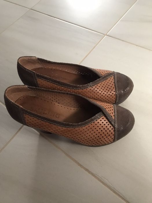Sapatos N.36 de senhora Novos