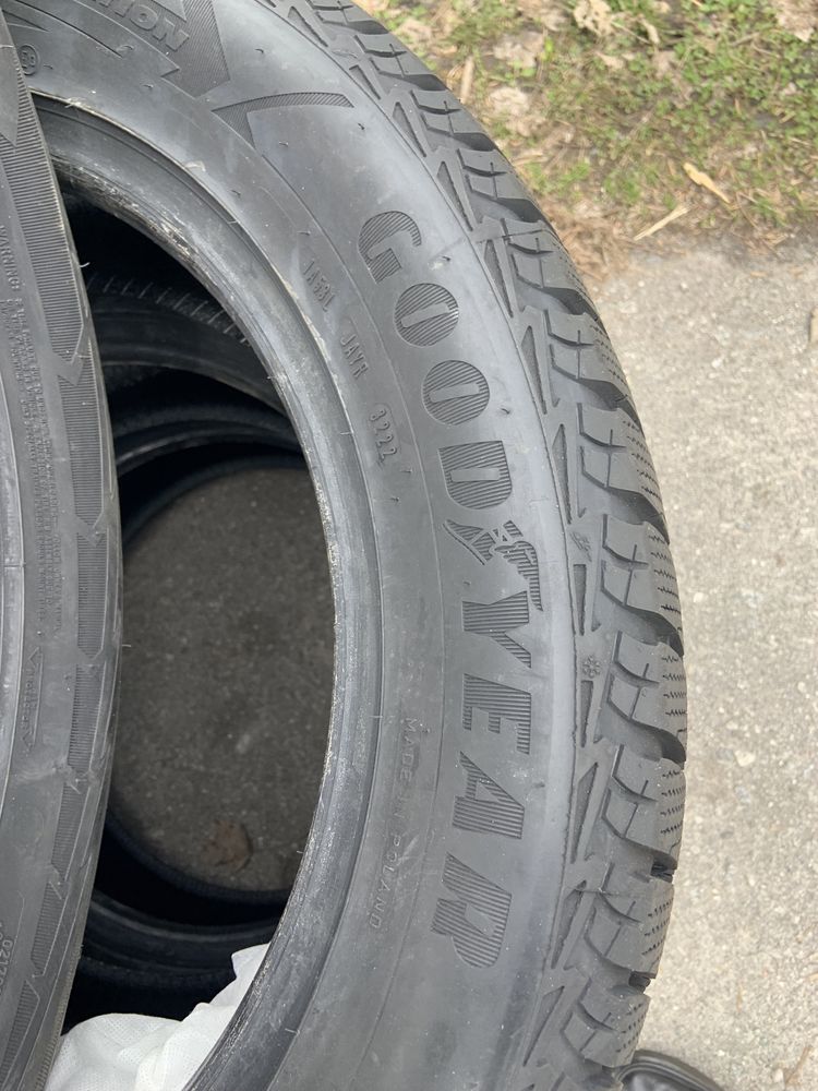 Goodyear UltraGrip Ice2 235/55 R18  2022 НОВА! 2 шт