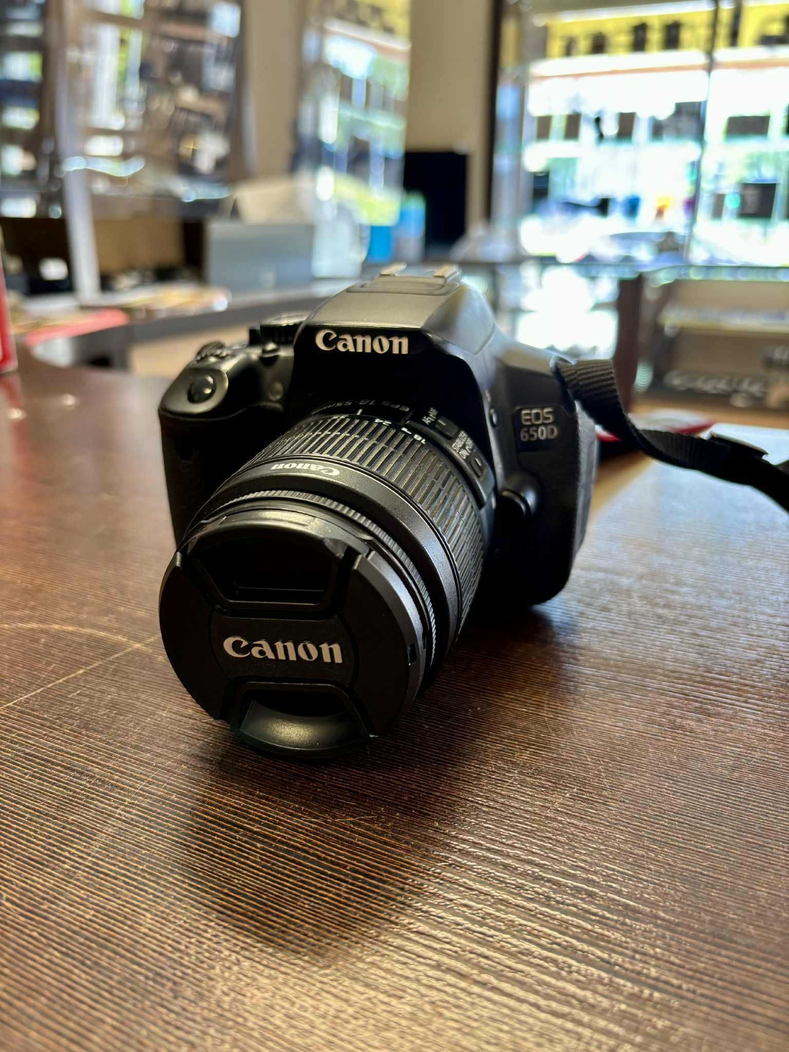Aparat Canon EOS 650D z obiektywem Canon 18-55 EF-S - Przebieg 42456!