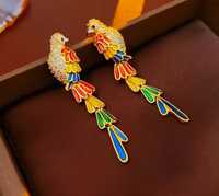 Kolczyki damskie złote długie eleganckie kolorowe papugi papuga ara st