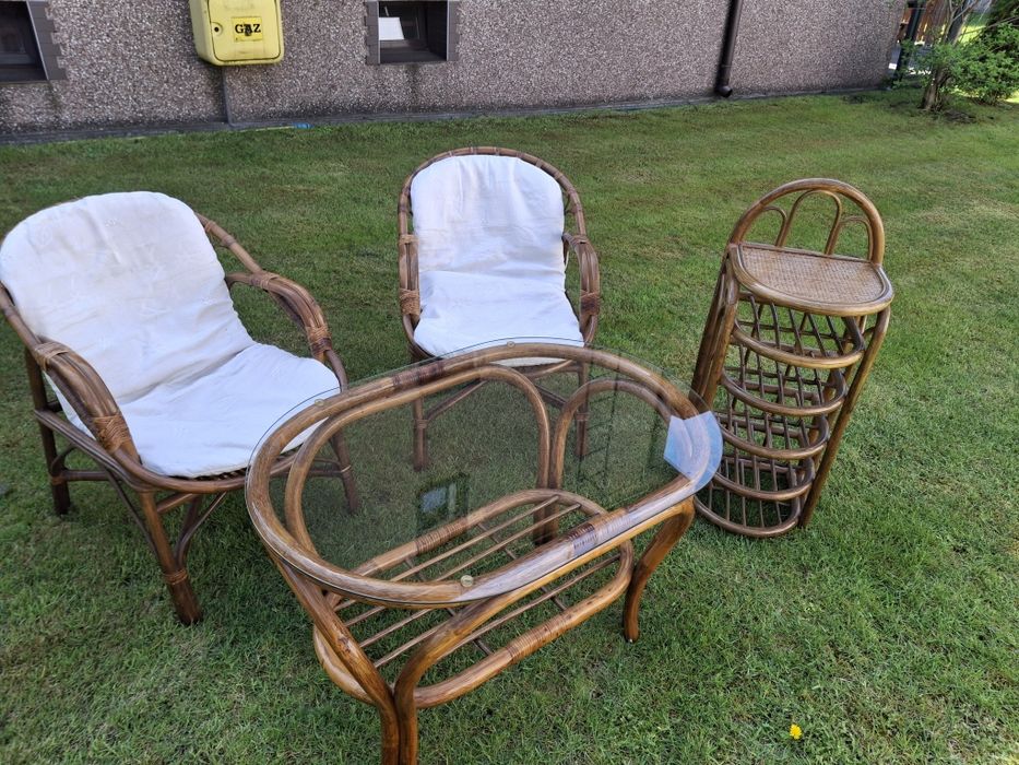 Zestaw ratanowy z poduszkami