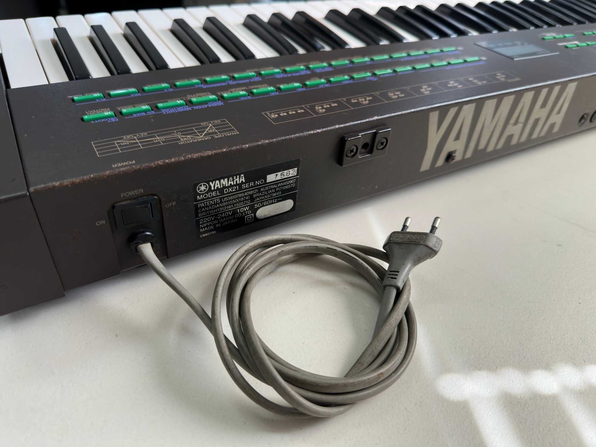 Yamaha      DX21