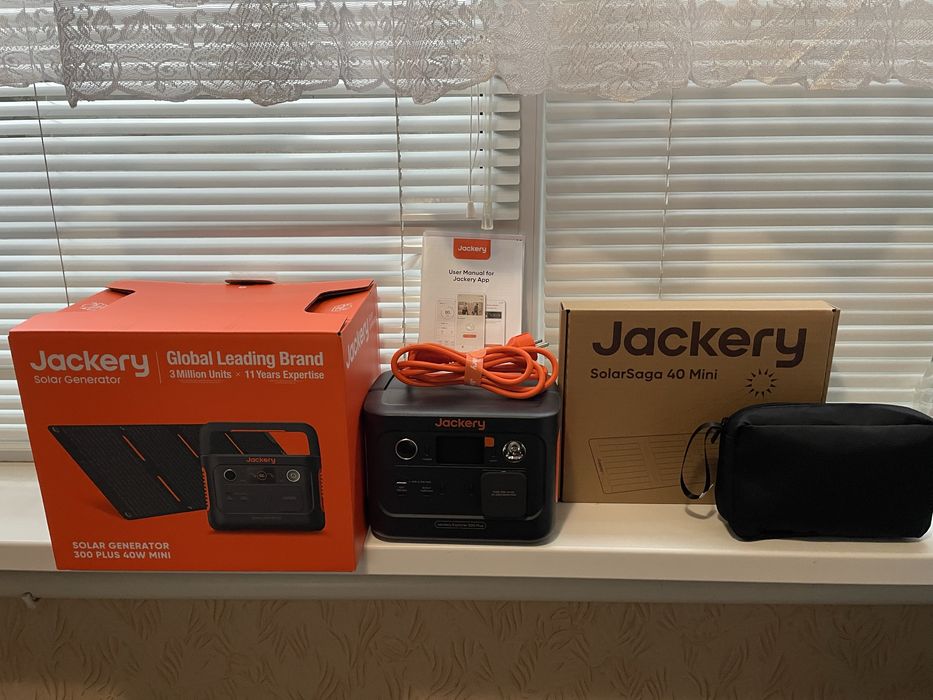 Портативная электростанция JACKERY EXPLORER 300 PLUS