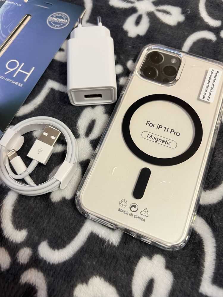 Etui z Magsafe/ iPhone 11 Pro / ładowarka / kabel / szkło