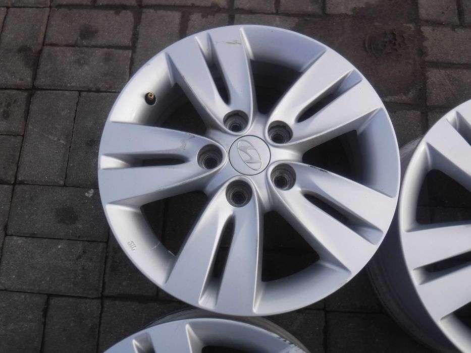 4x Alufelgi Hyundai 16" 6J ET51 5x114,3