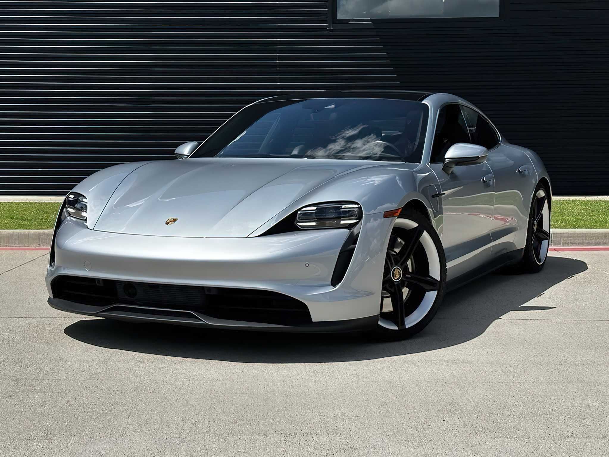 Porsche Taycan 2021