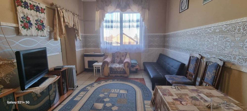 Будинок в Закарпатті, будинок в селі