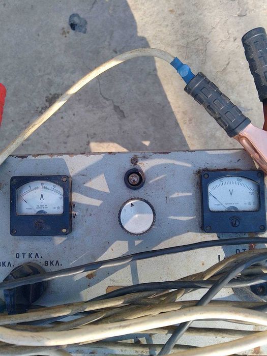 Зарядное устройство на автомобиль 12 v