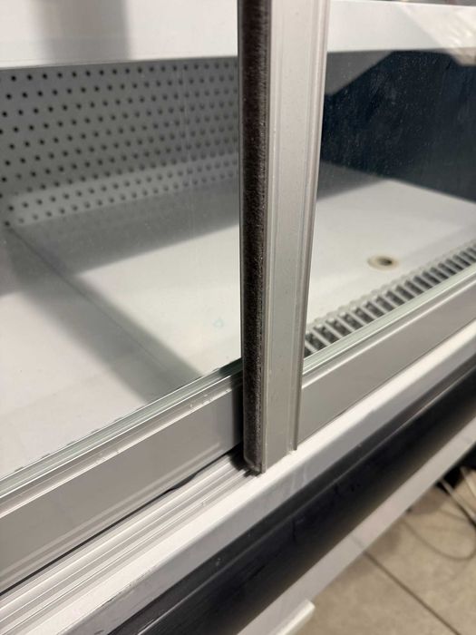 Двері купе до холодильних гірок, регалів. Виготовлення дверей