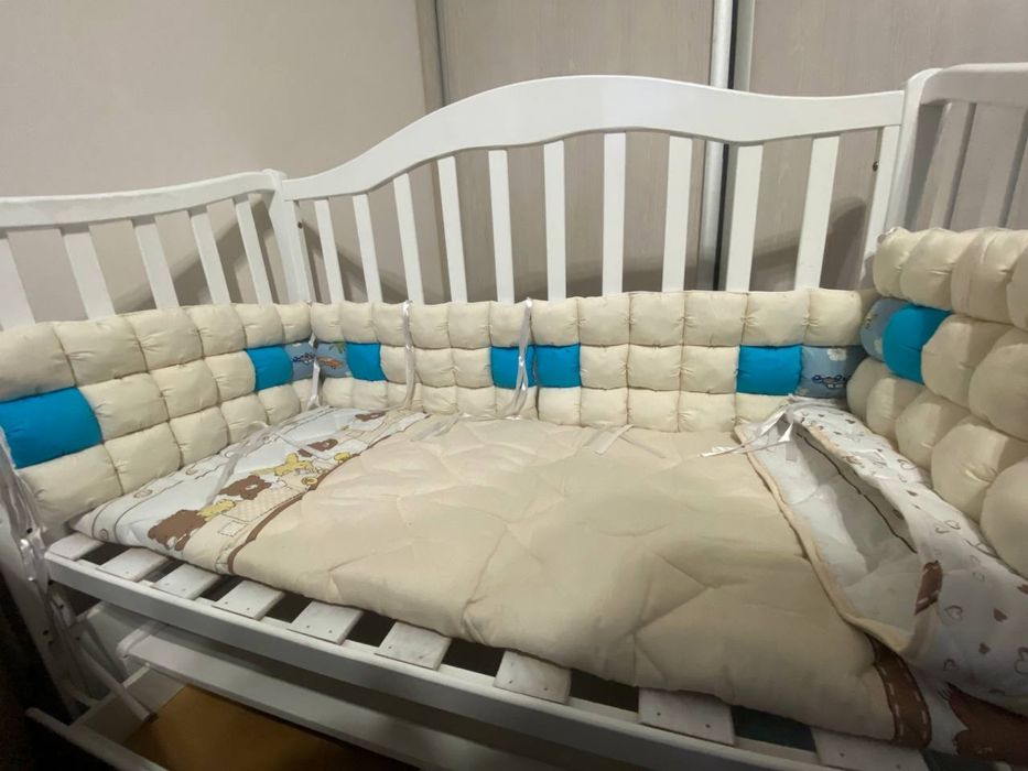 Бортики, захист у ліжечко