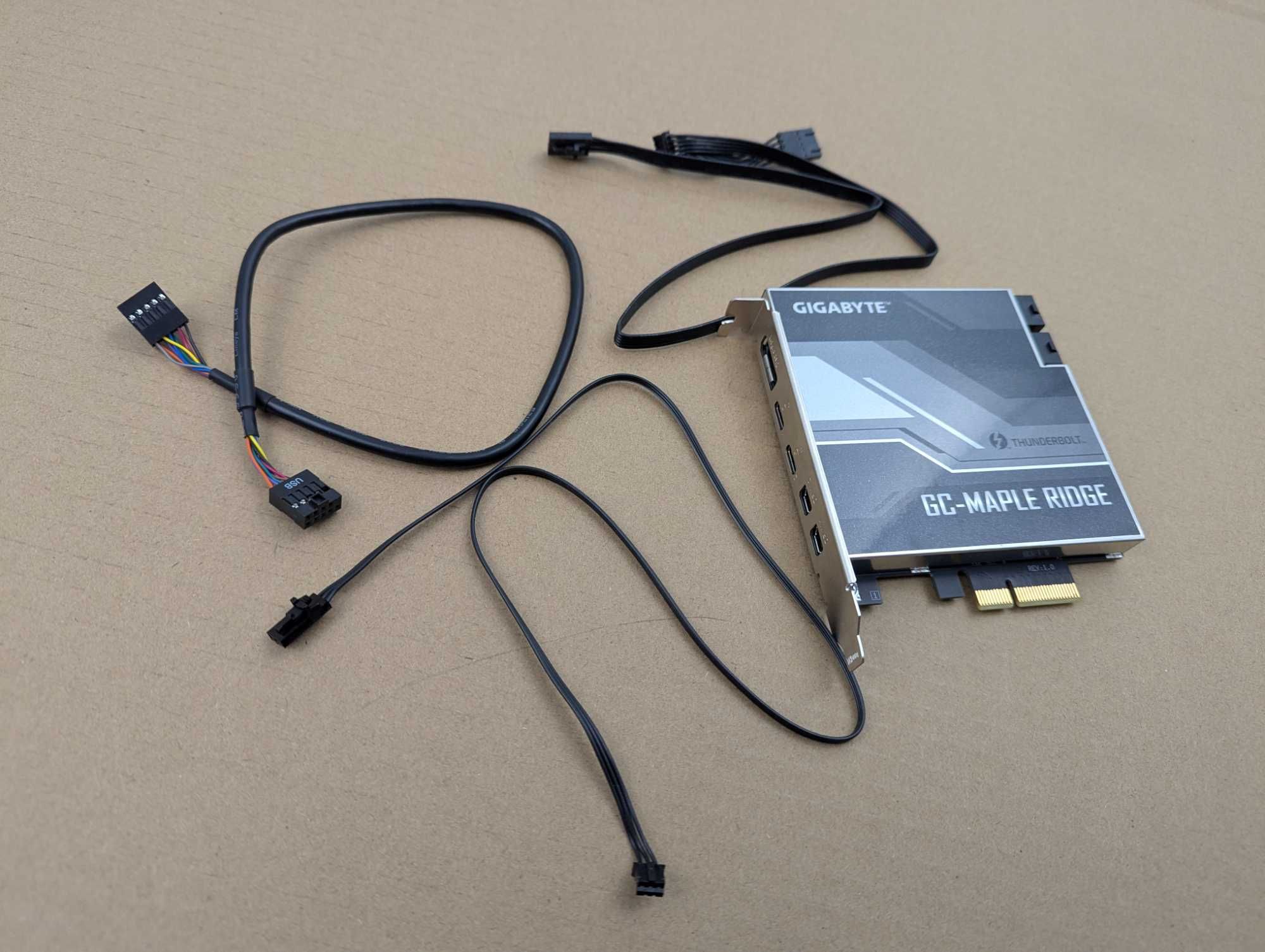 adapter thunderbolt 4 / USB-C / DisplayPort - karta PCIe