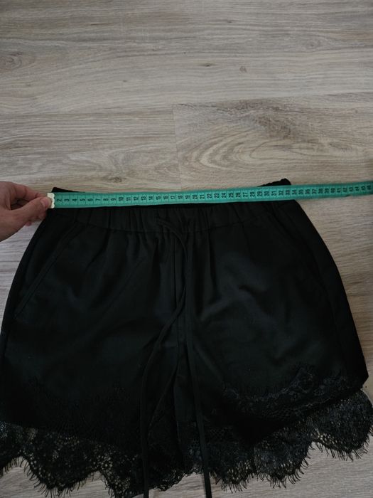 Шорти Reserved з мереживом