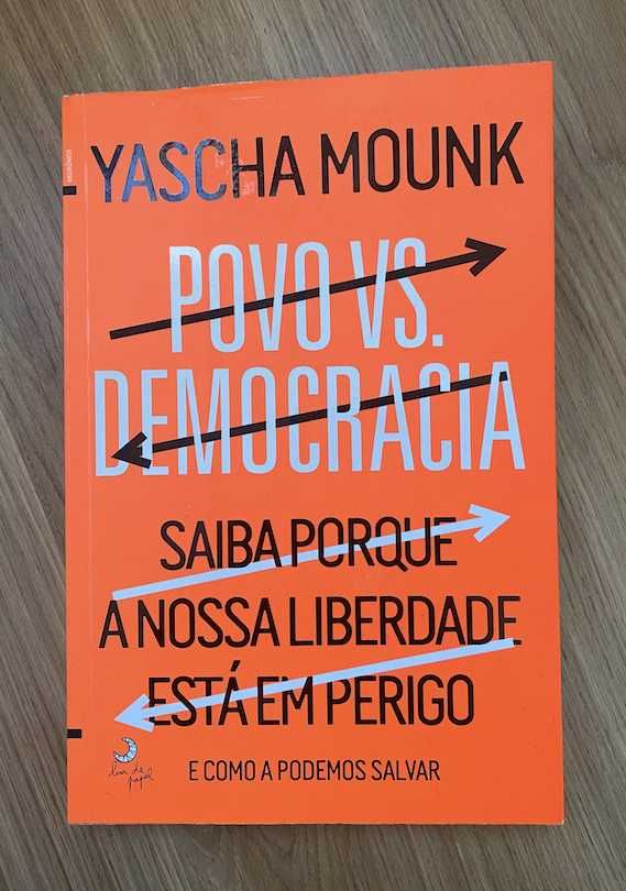 Povo vs. Democracia