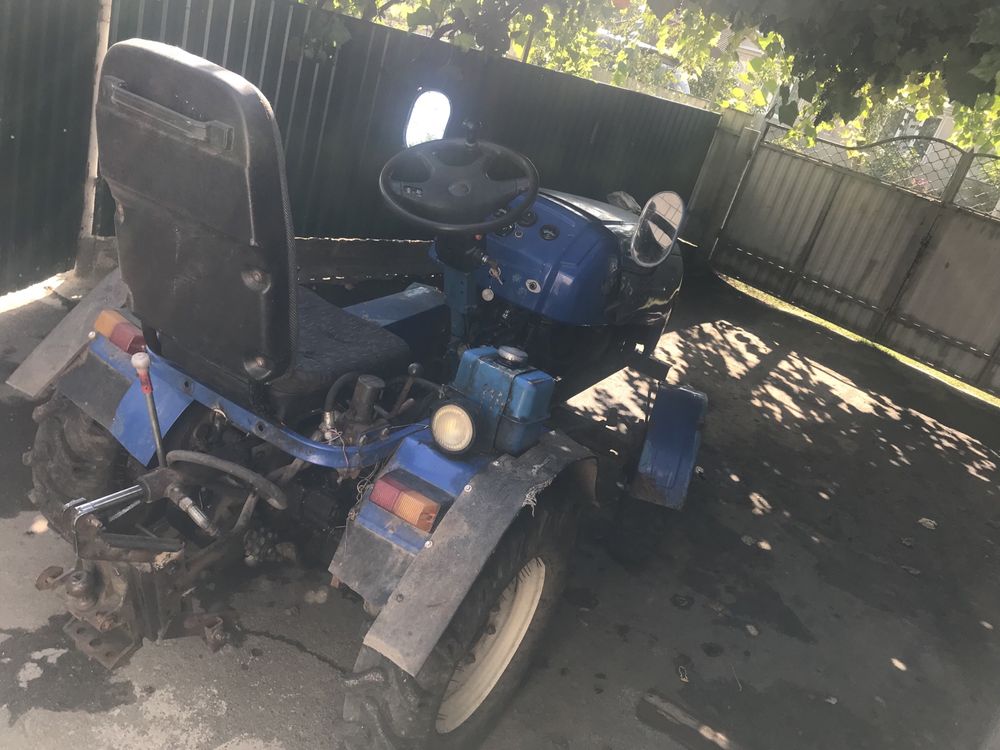 Продам      Трактор DW180