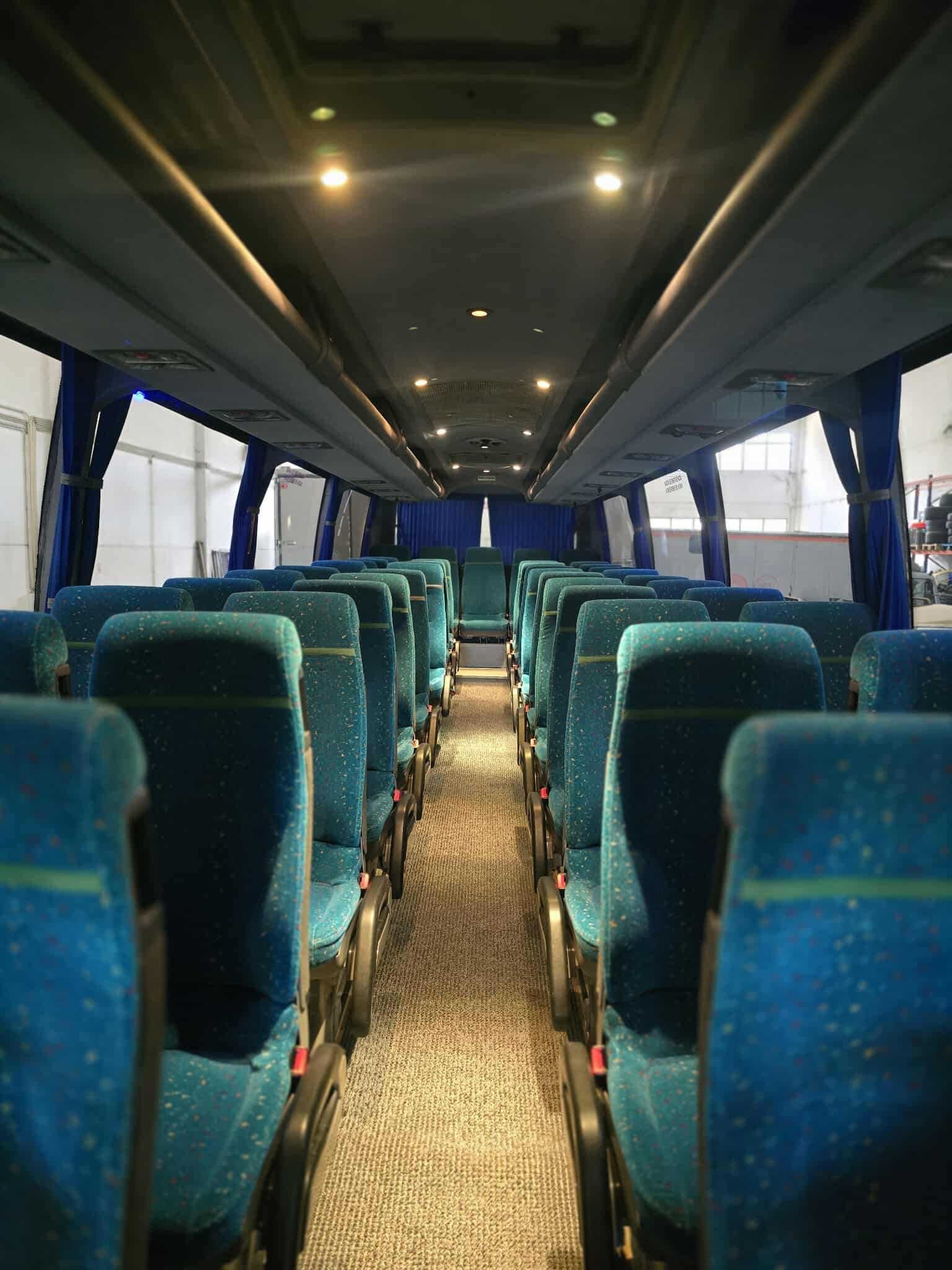 Autocarro Iveco Passageiros 45 Lug