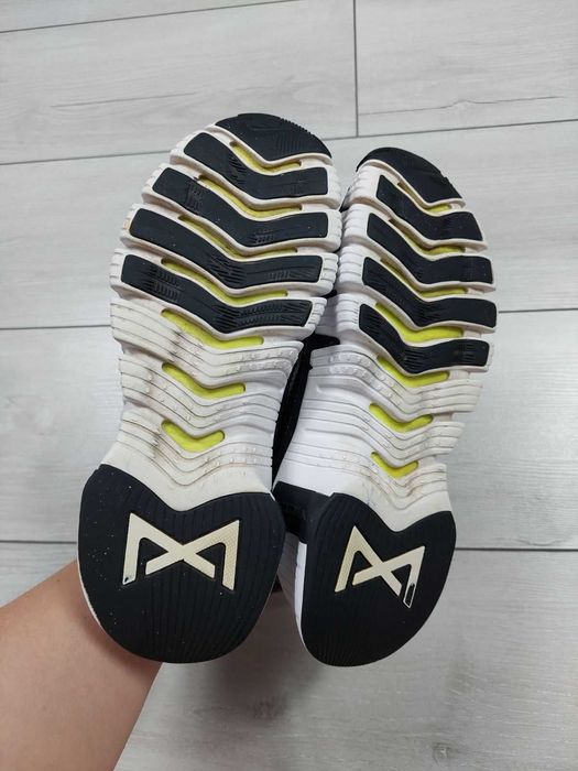 Кросівки NIKE FREE METCON 3 BLEK CJ6314-010 р.38EUR 24cm