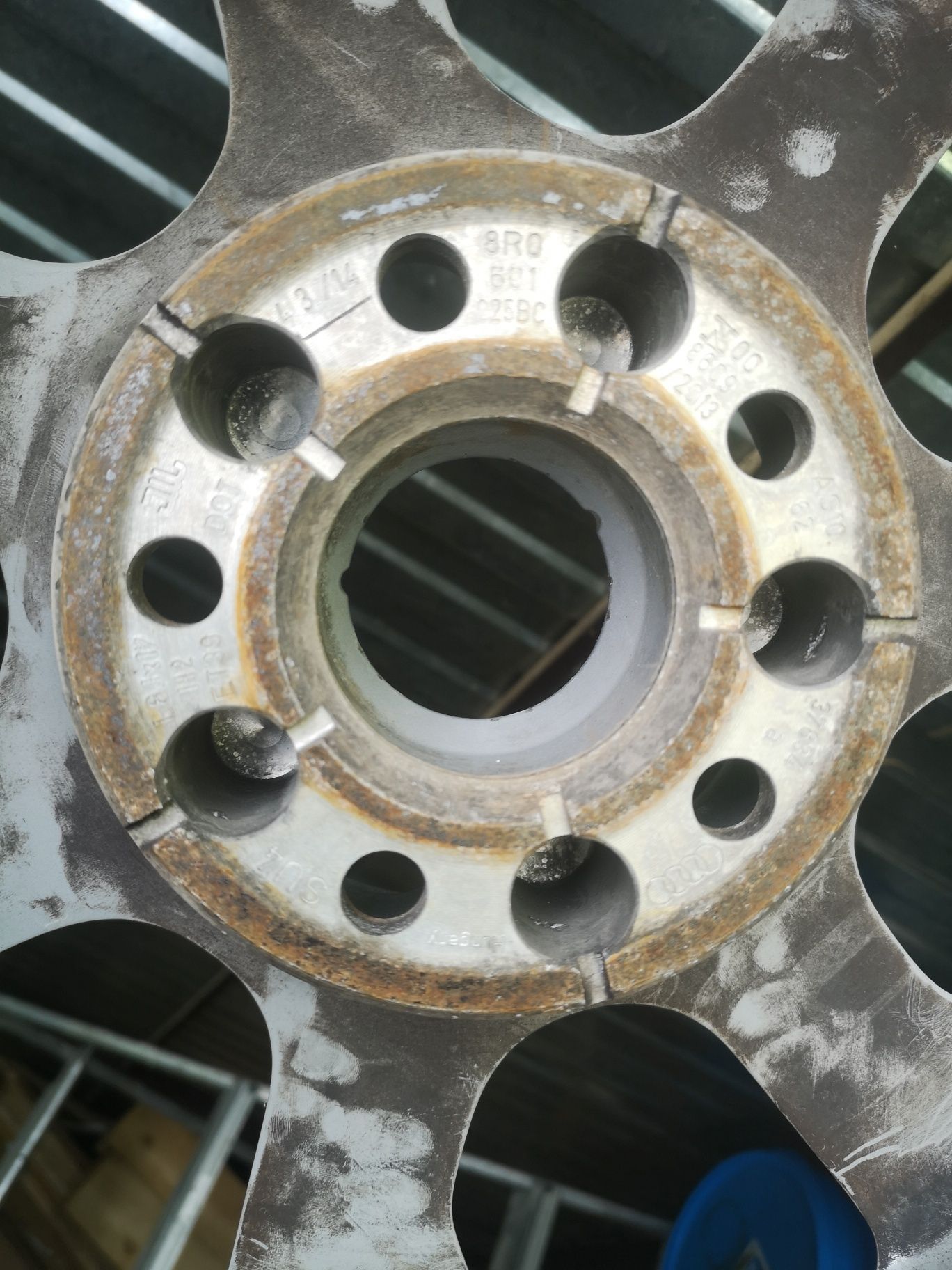 Felgi 5x112z opony Audi q5 235x65r17 et 39