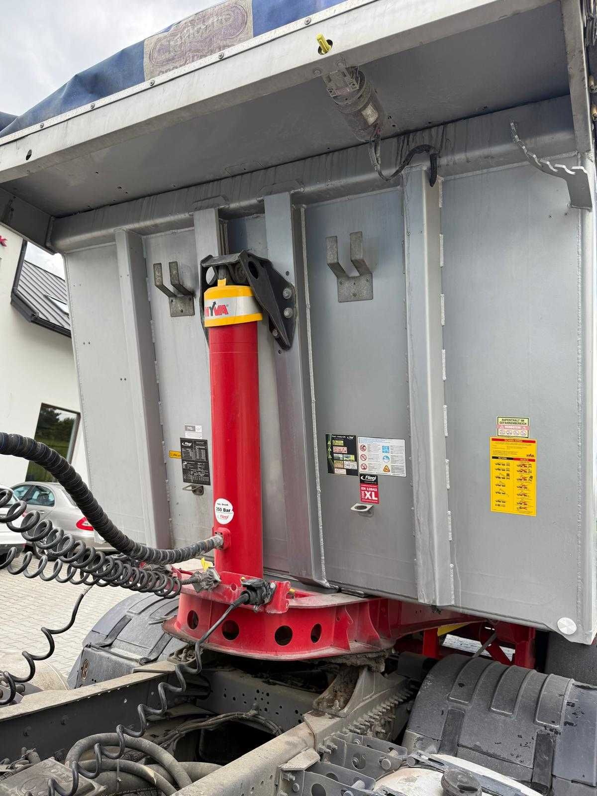 Naczepa Fliegl z 2022 roku