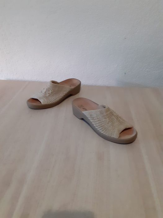 Sandálias A'rcopedico Tamanho 35