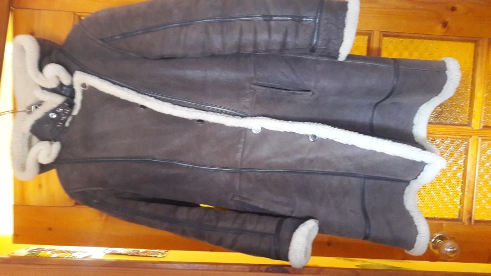 Дубленка б/у натуральная производство Италия.