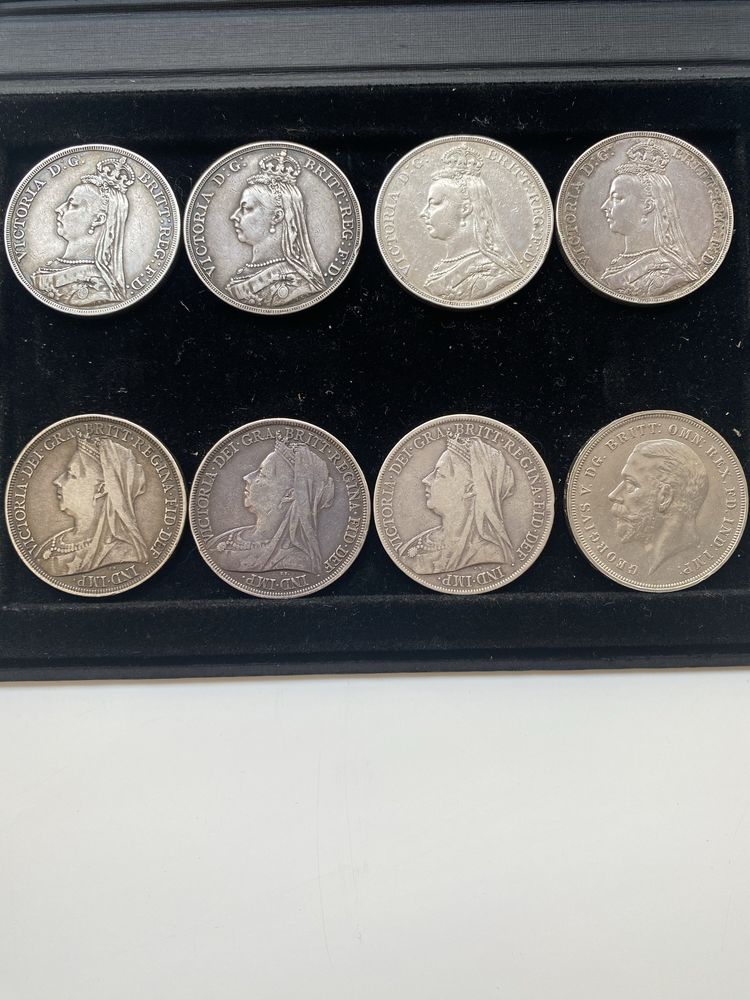 Британские серебрянные монеты кроны королева Виктория, король Георг V.