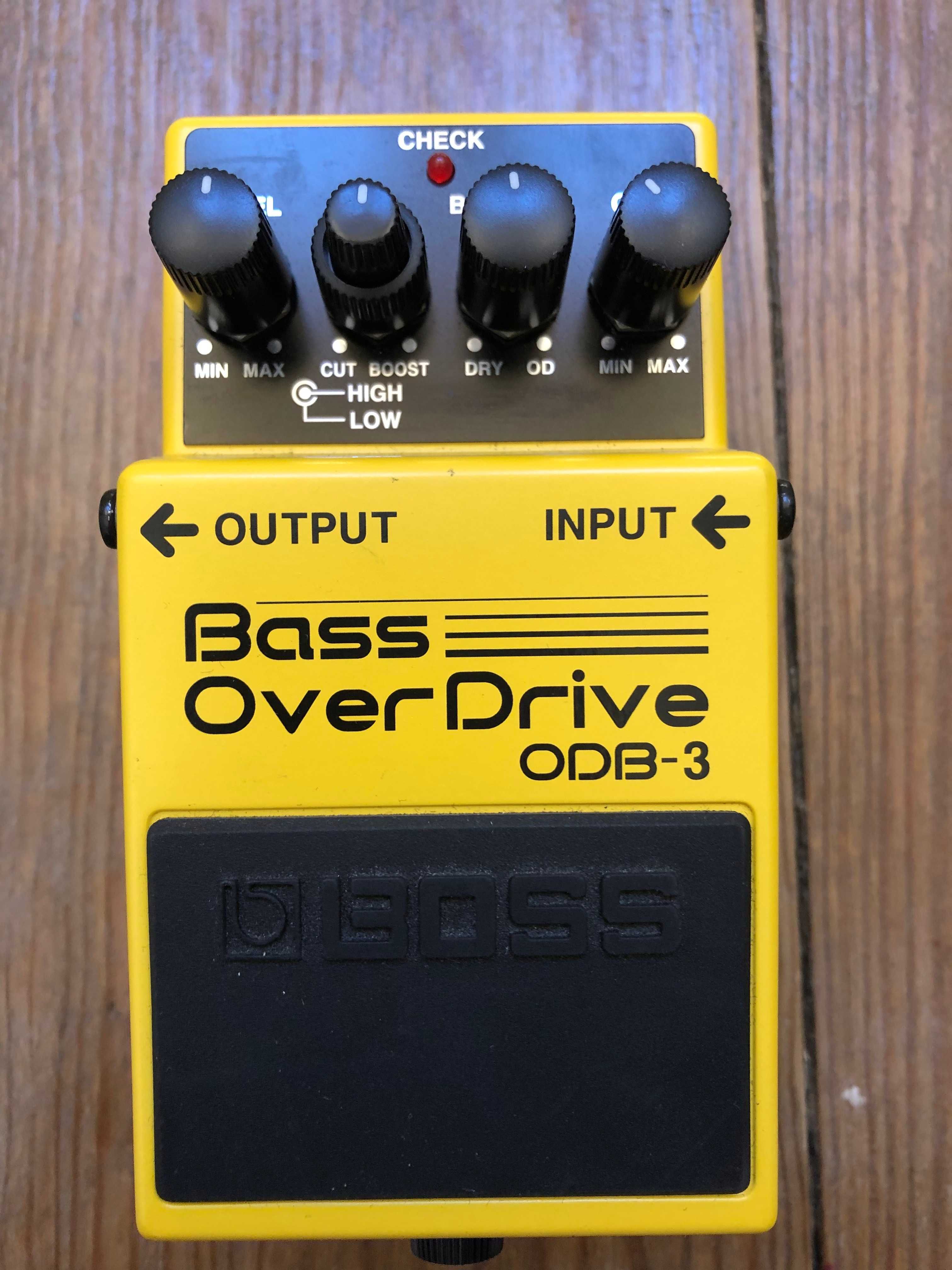 Pedal de distorção BOSS Bass Overdrive ODB-3 (NOVO)