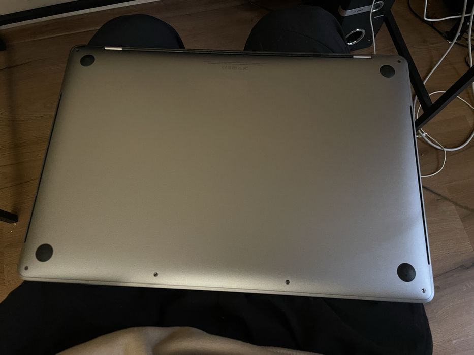 MacBook Pro 2017 - core i7 16/256gb