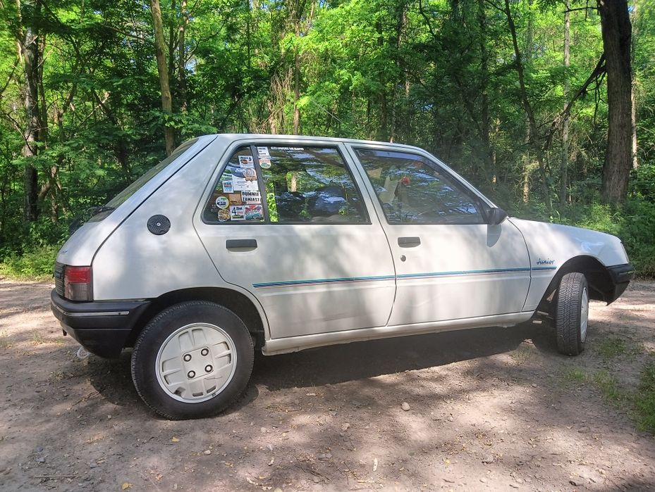 Peugeot 205 youngtimer czarne blachy 100% oryginał