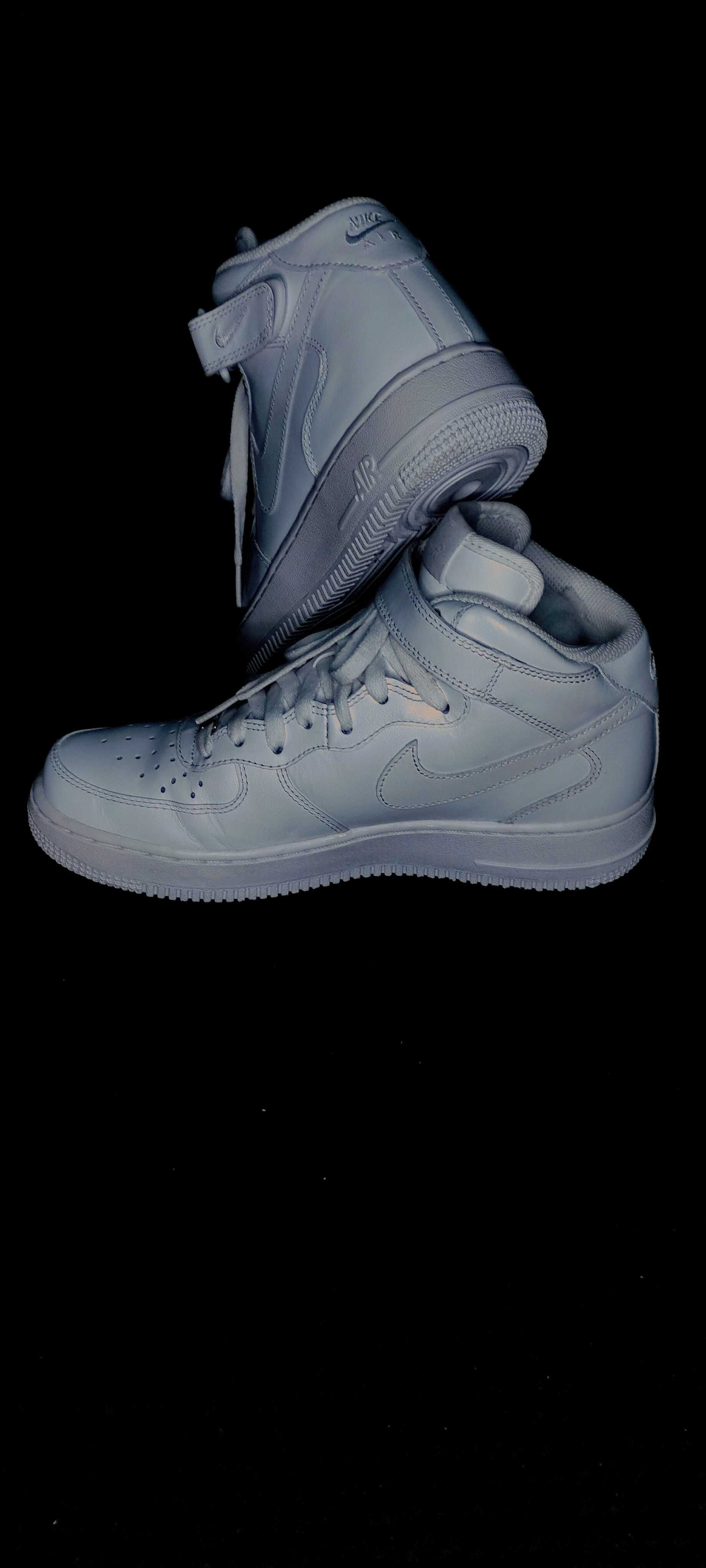 Nike Air Force кросовки