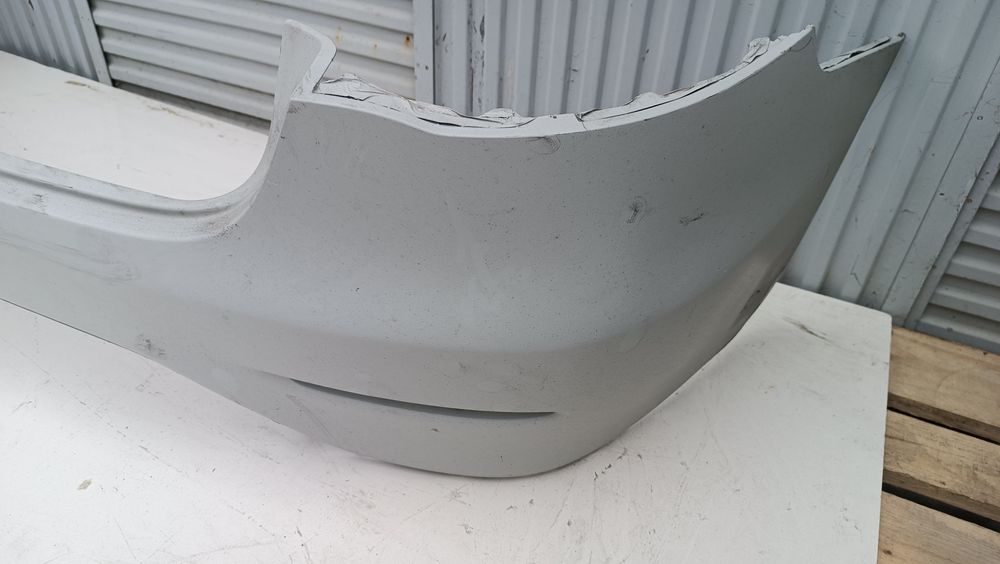 Vendo parachoque de trás Mercedes GLC C253 AMG ano 2014/16