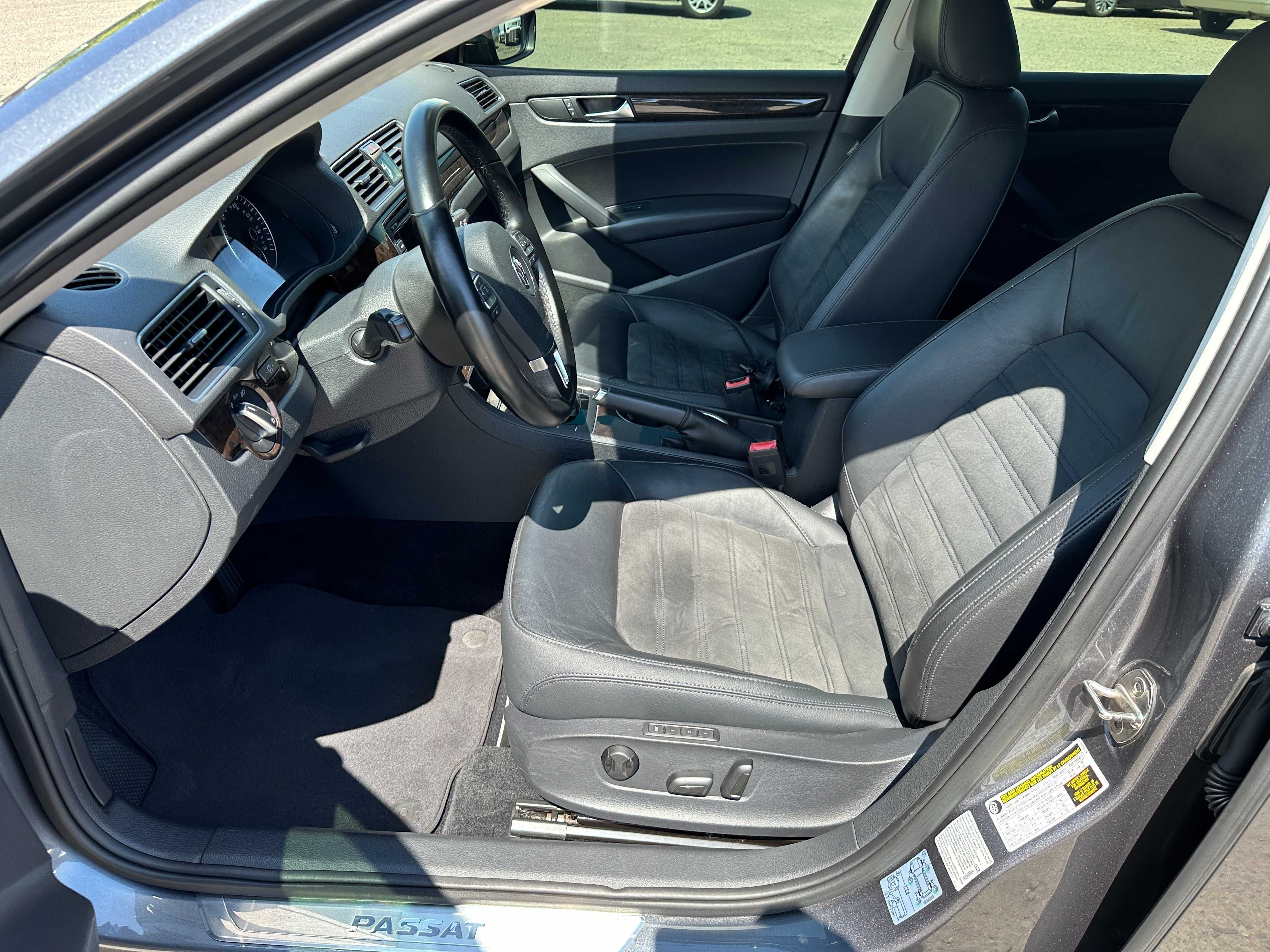 Продам Volkswagen Passat 2014 SEL Супер Комплектация