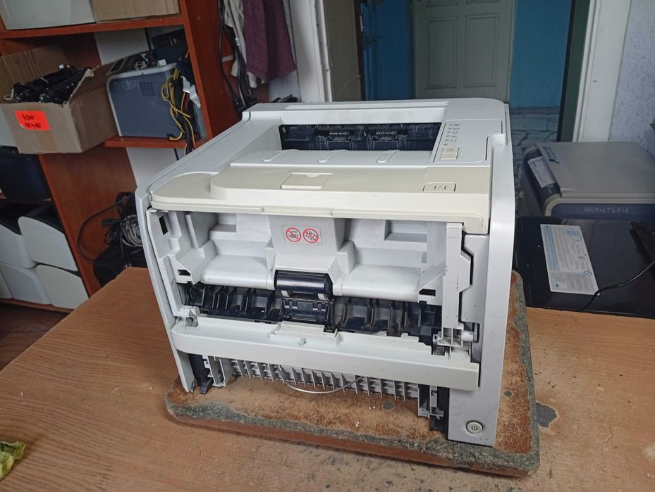 Лазерний принтер HP LaserJet P2035, в робочому стані, заправлений 100%