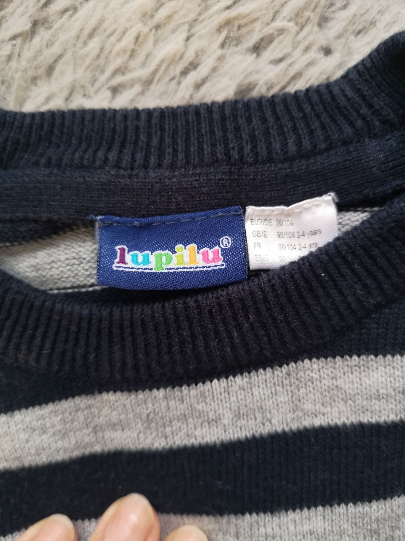 2 x sweter dla chłopca rozmiar 98/104