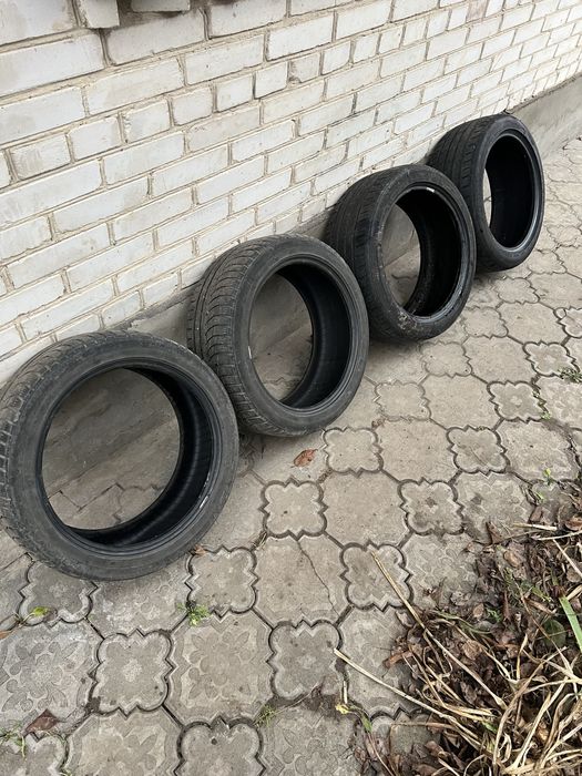 Продам гуму на допал r17