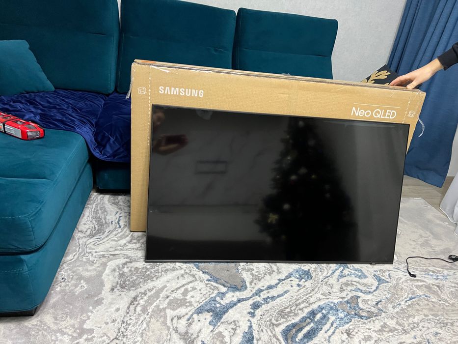 Телевізор самсунг QN70 на запчастини